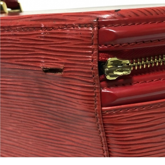 Louis Vuitton Cannes Epi Leather - Picture 9 of 9